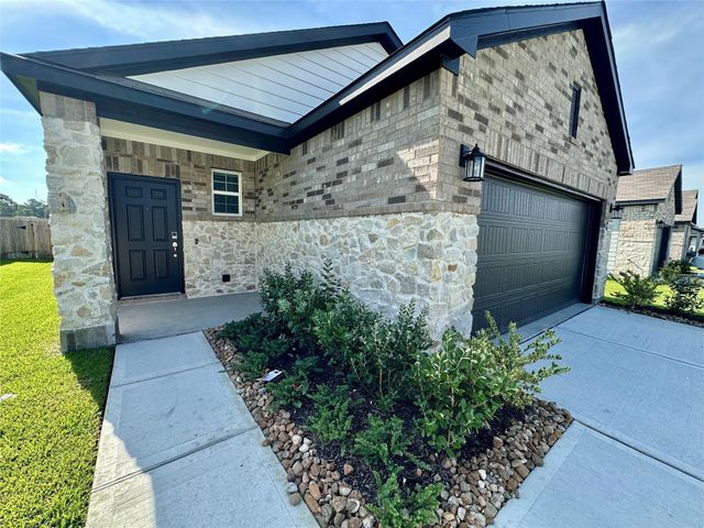 12026 Curlin Drive, Willis, TX 77318