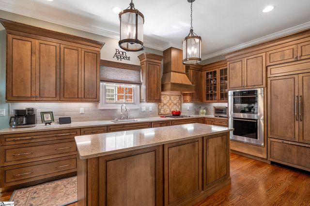 13 Ottaway Drive, Greenville, SC 29605