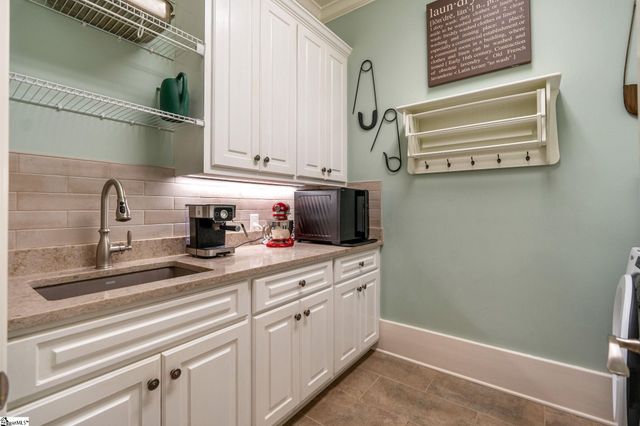 13 Ottaway Drive, Greenville, SC 29605