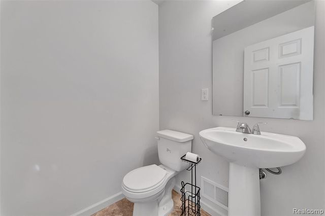 6027 Ravine Court, Ypsilanti, MI 48197