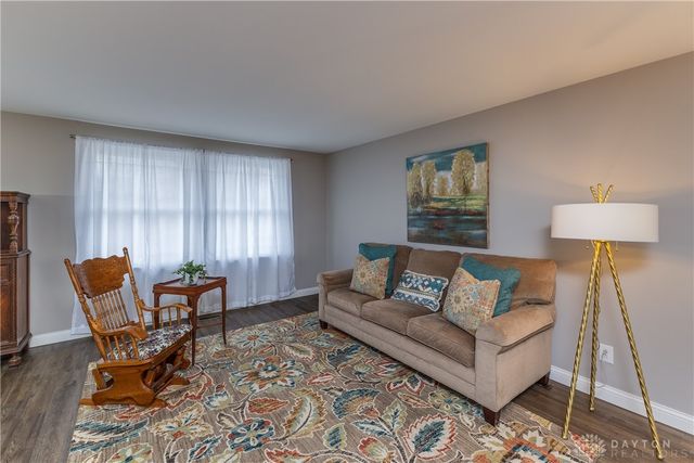 2096 Sierra Trail, Xenia, OH 45385