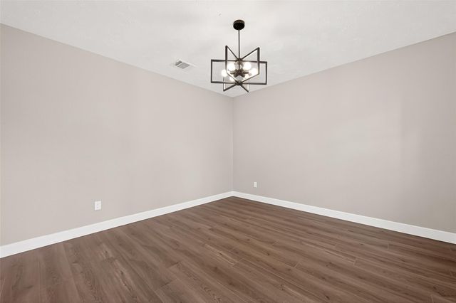 338 Coach Lamp Lane, Houston, TX 77060