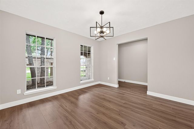 338 Coach Lamp Lane, Houston, TX 77060