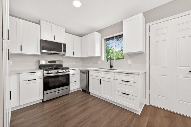 338 Coach Lamp Lane, Houston, TX 77060