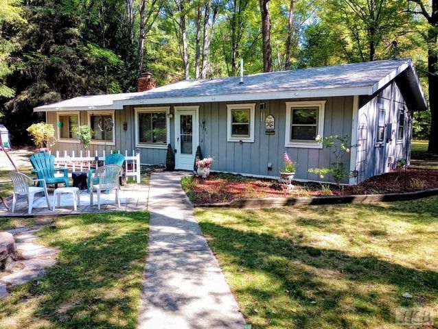 1701 S River Road, Beaverton, MI 48612