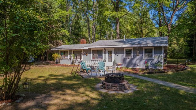 1701 S River Road, Beaverton, MI 48612