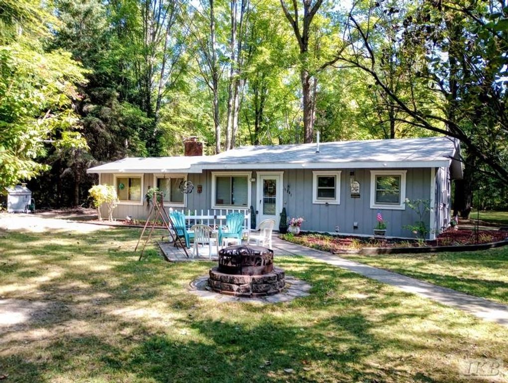 1701 S River Road, Beaverton, MI 48612