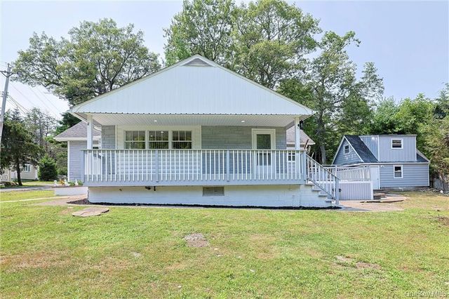 28 Cottage Street W, Wurtsboro, NY 12790