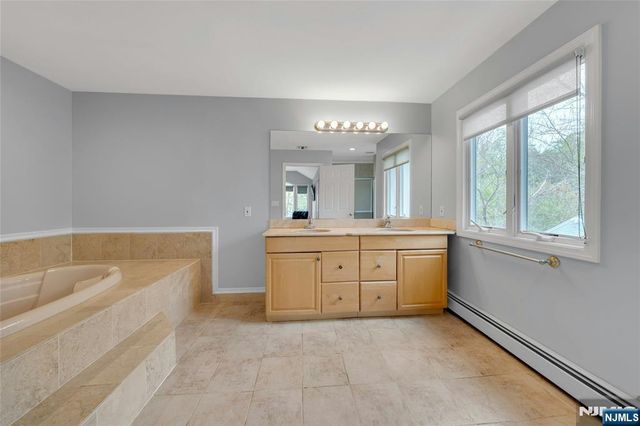 27 Highland Avenue, Demarest, NJ 07627