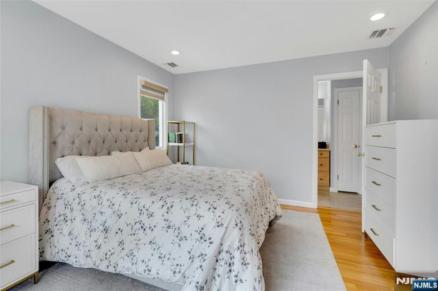 27 Highland Avenue, Demarest, NJ 07627