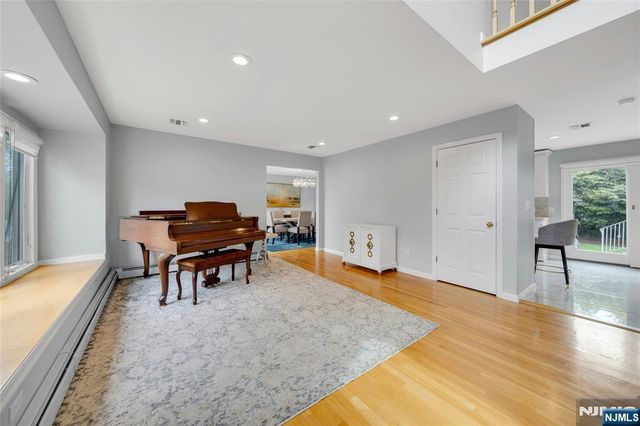 27 Highland Avenue, Demarest, NJ 07627