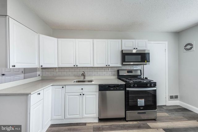 5611 FORCE RD, Baltimore, MD 21206