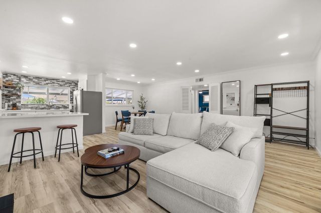 7409 East Pkwy, Sacramento, CA 95823