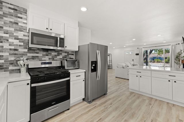 7409 East Pkwy, Sacramento, CA 95823