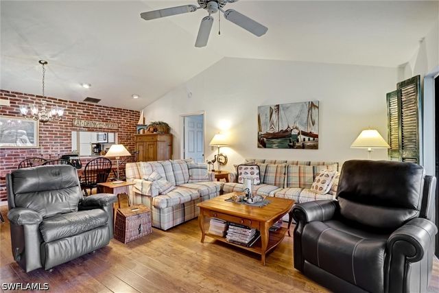 15512 Cedarwood LN 3-2, Naples, FL 34110