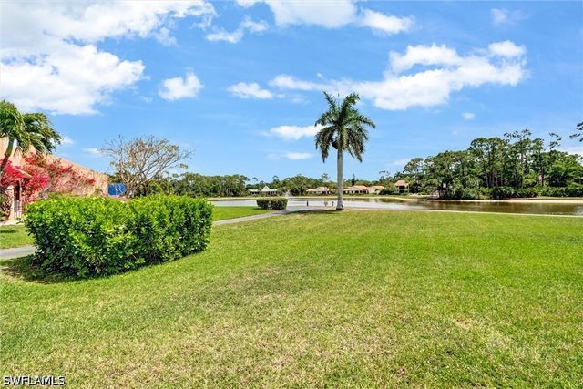 15512 Cedarwood LN 3-2, Naples, FL 34110