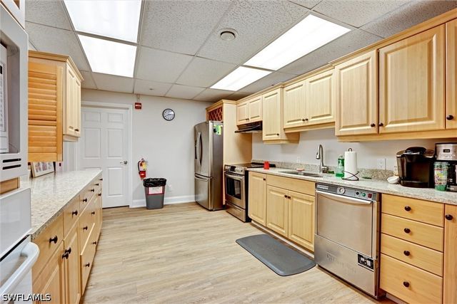 15512 Cedarwood LN 3-2, Naples, FL 34110