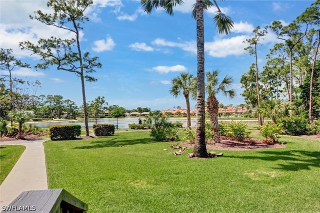 15512 Cedarwood LN 3-2, Naples, FL 34110