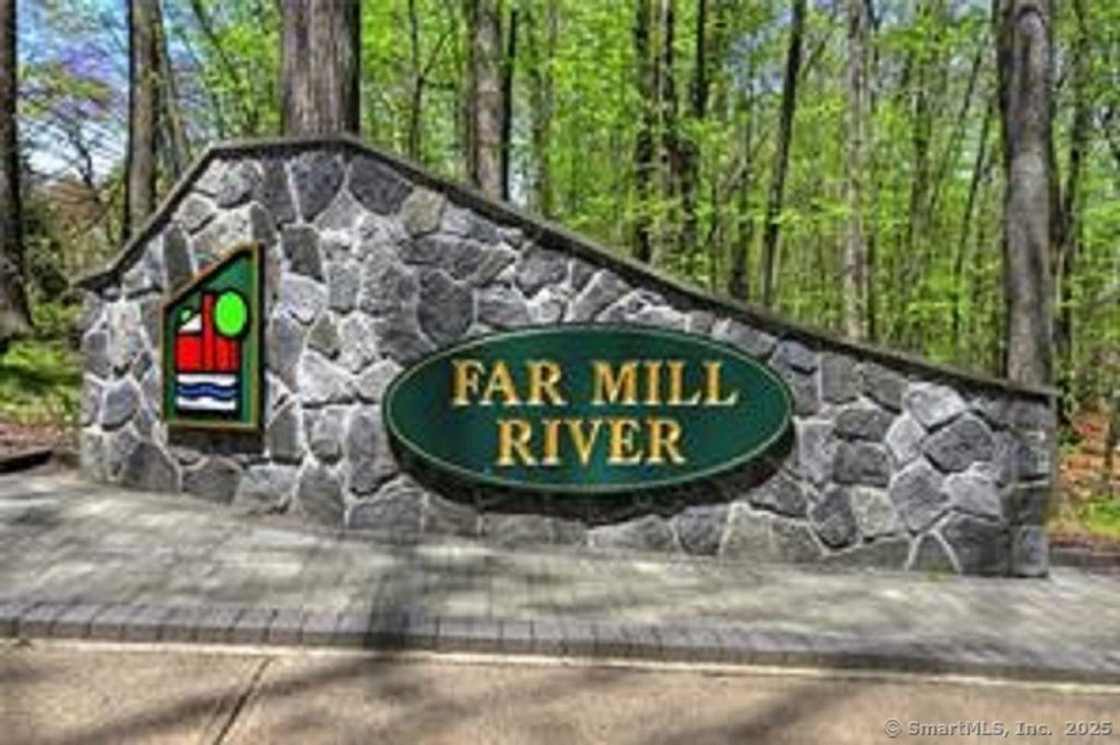 60 Engine House Road D, Stratford, CT 06614
