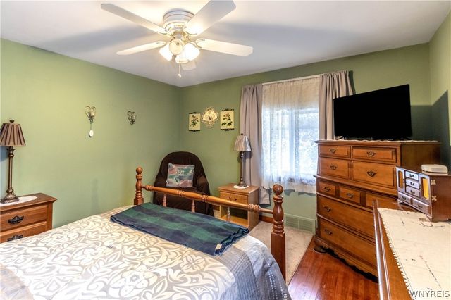 936 92nd Street, Niagara Falls, NY 14304