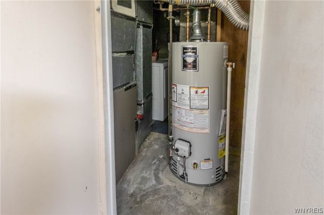 936 92nd Street, Niagara Falls, NY 14304