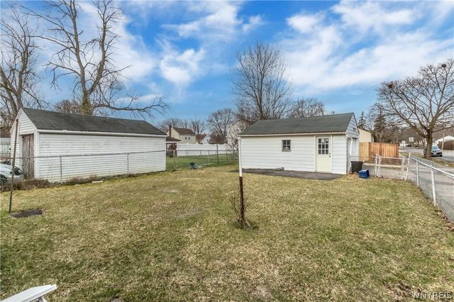 936 92nd Street, Niagara Falls, NY 14304