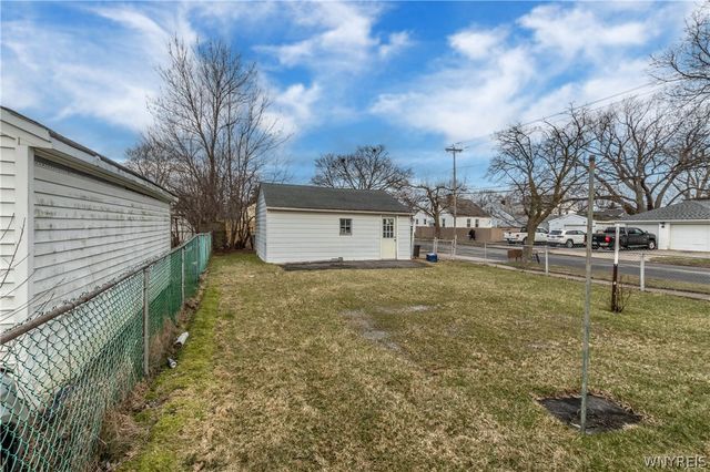 936 92nd Street, Niagara Falls, NY 14304