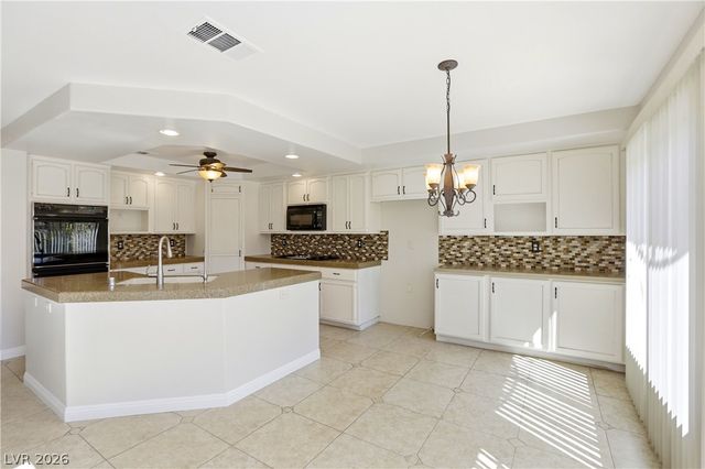 3692 River Canyon Road, Las Vegas, NV 89129