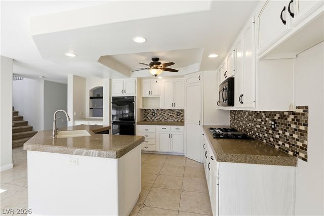 3692 River Canyon Road, Las Vegas, NV 89129