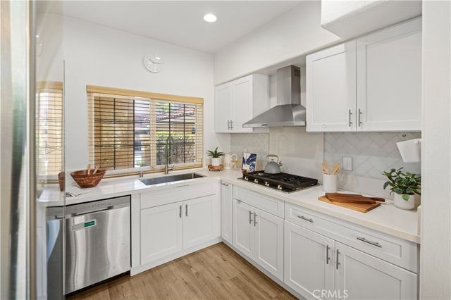 10889 Creekbridge Pl, San Diego, CA 92128