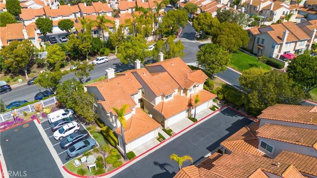 10889 Creekbridge Pl, San Diego, CA 92128