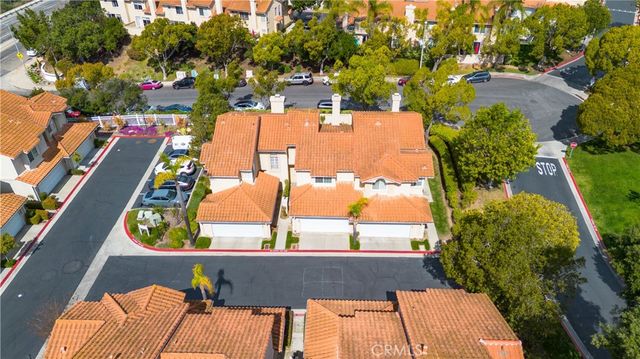 10889 Creekbridge Pl, San Diego, CA 92128
