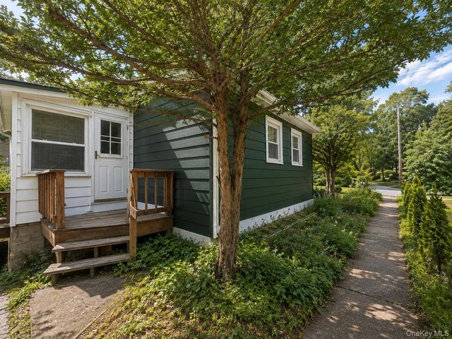31 Lake Shore Drive, Pine Plains, NY 12567