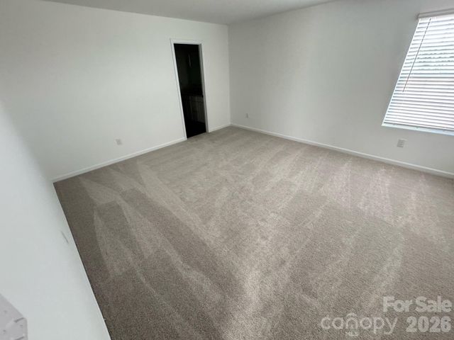 4093 Oxford Glen Drive OG 104, Claremont, NC 28610