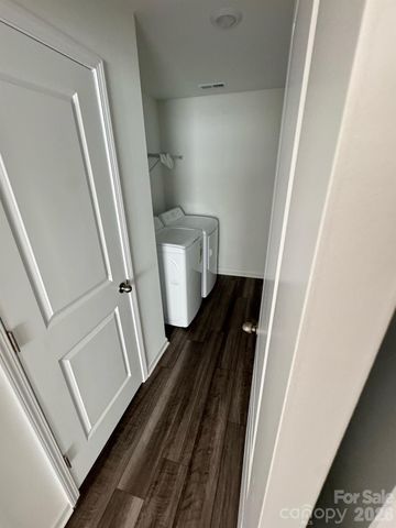 4093 Oxford Glen Drive OG 104, Claremont, NC 28610