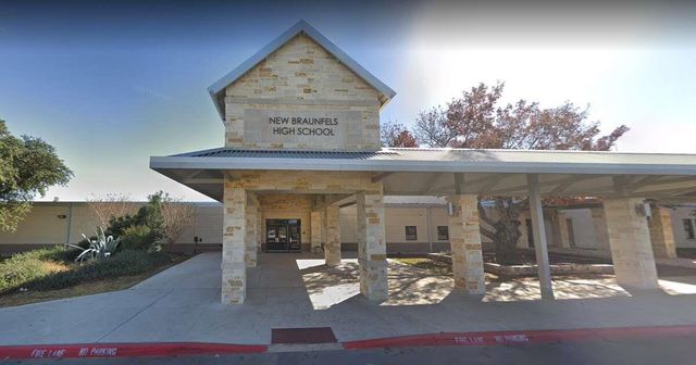 1548 Zion DR, New Braunfels, TX 78132