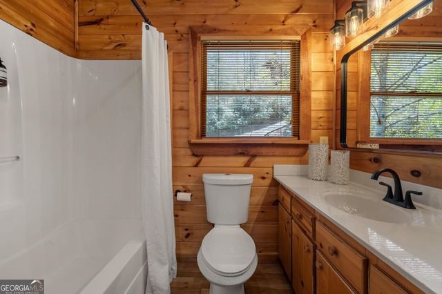 1820 Shady Falls Road, Blue Ridge, GA 30513