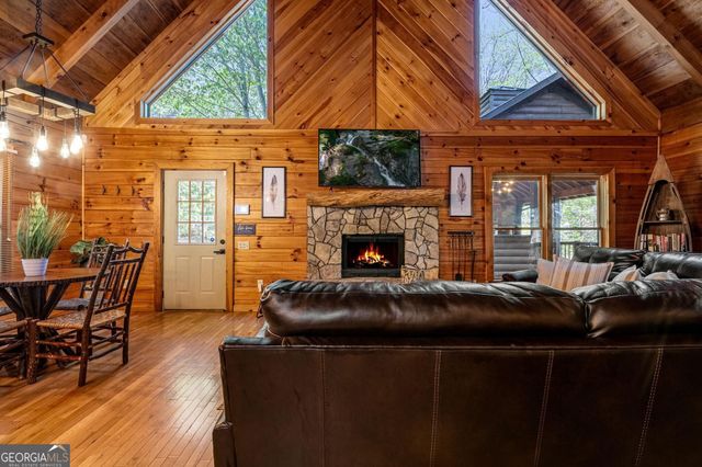 1820 Shady Falls Road, Blue Ridge, GA 30513