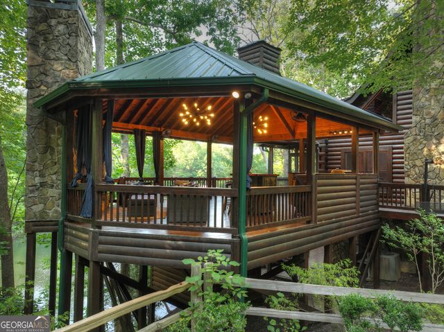 1820 Shady Falls Road, Blue Ridge, GA 30513