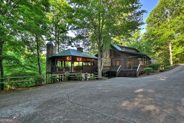 1820 Shady Falls Road, Blue Ridge, GA 30513