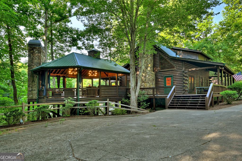 1820 Shady Falls Road, Blue Ridge, GA 30513
