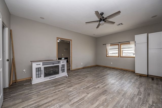 654 County, Davis, OK 73030