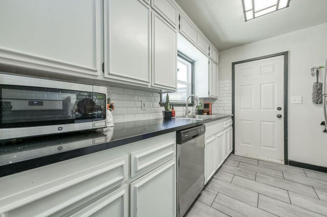 1337 E Princeton Avenue, Fresno, CA 93704