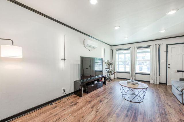 1337 E Princeton Avenue, Fresno, CA 93704