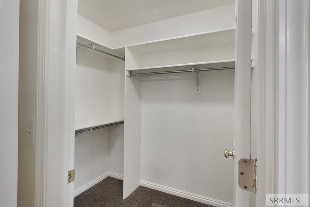 Image 9 of property listing at 1122 Matchpoint Drive, Ammon, ID 83406