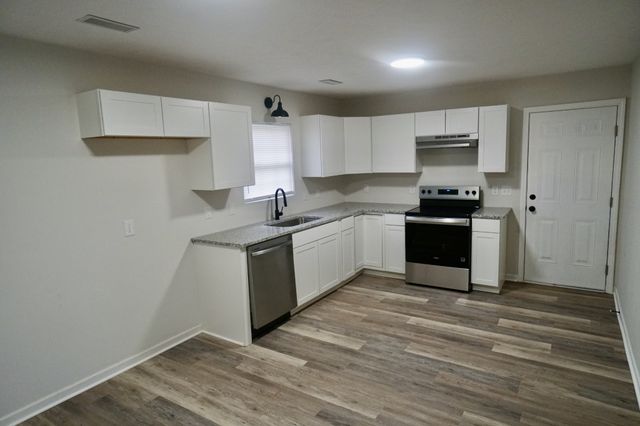 122 Oakdale St, Shelbyville, TN 37160