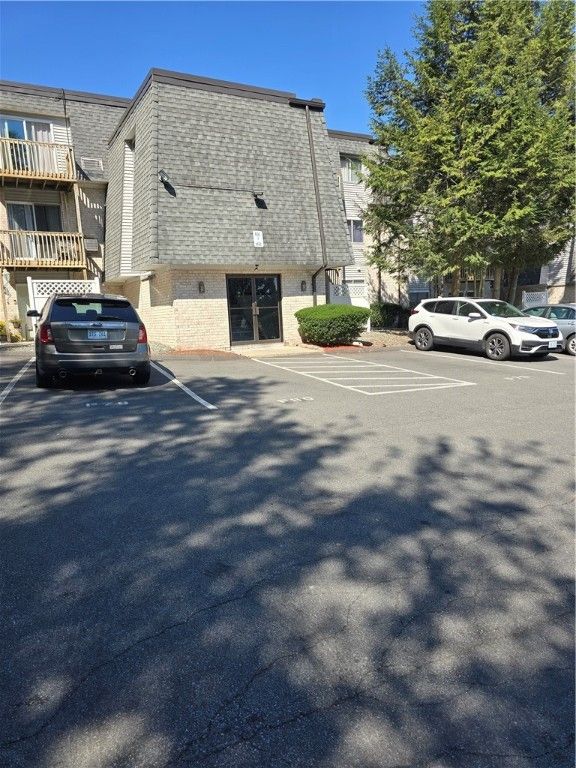 1560 Douglas Avenue F79, North Providence, RI 02904