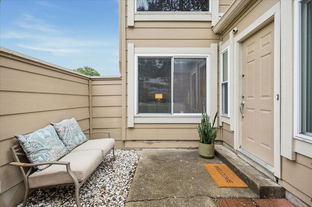 11522 Village Place Drive 81, Houston, TX 77077