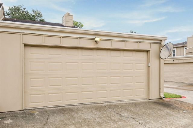 11522 Village Place Drive 81, Houston, TX 77077