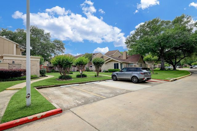 11522 Village Place Drive 81, Houston, TX 77077